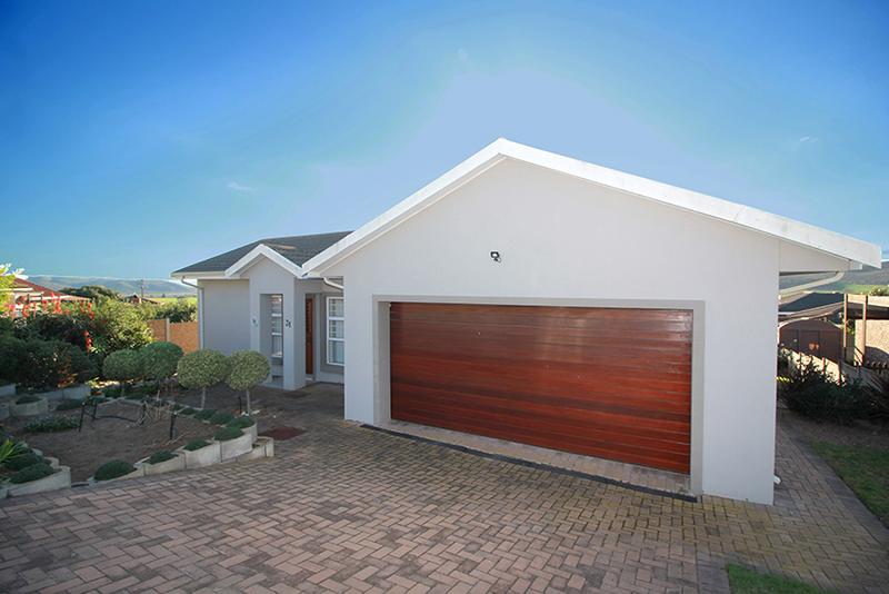3 Bedroom Property for Sale in Fraaiuitsig Western Cape